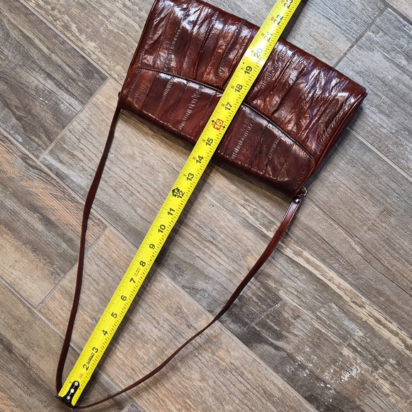 Eel Skin Leather Pleated Shoulder Bag Clutch, Korea - Picture 13 of 13